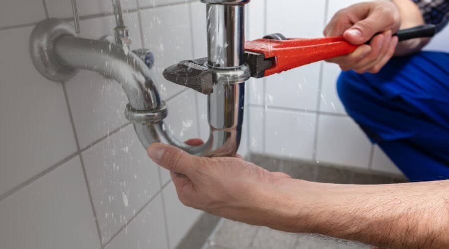 Professional bathroom faucet installation in Chapin, IA